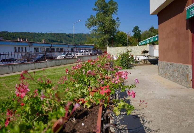 Tryavna Lake Hotel & Spa