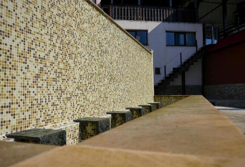 Tryavna Lake Hotel & Spa