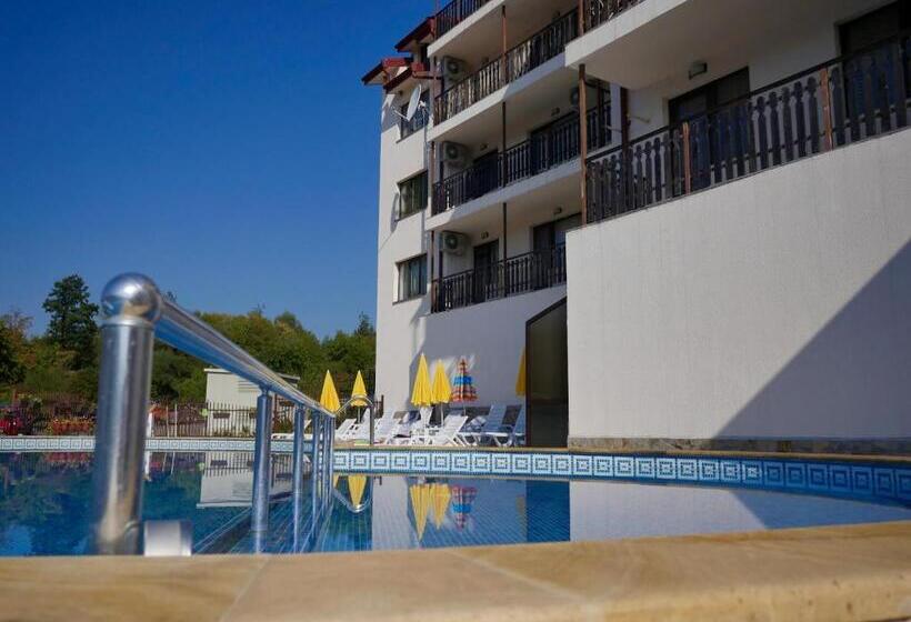 Tryavna Lake Hotel & Spa