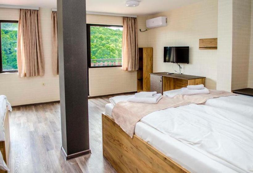 Tryavna Lake Hotel & Spa