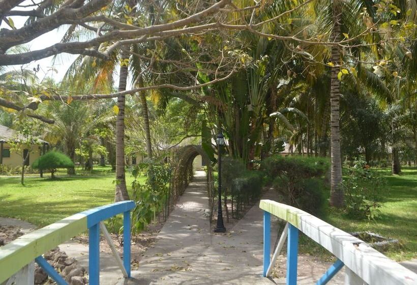 هتل Sindola Safari Lodge