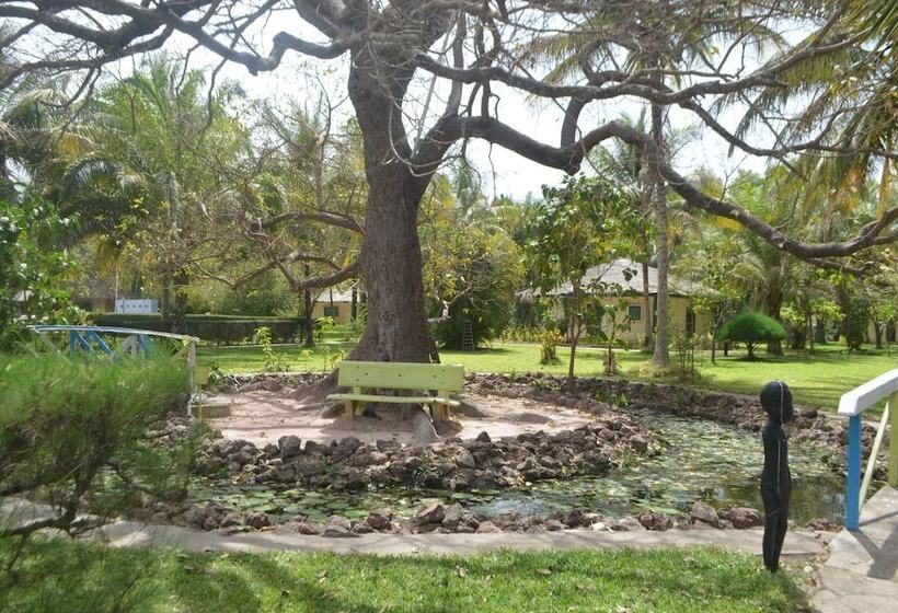 هتل Sindola Safari Lodge