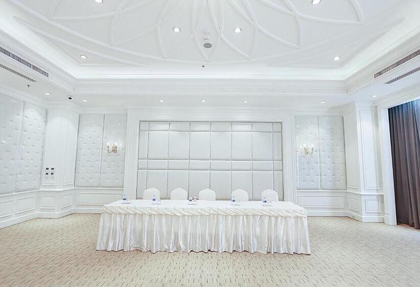 فندق The Empress Premier Chiang Mai   Sha Extra Plus