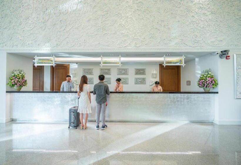 فندق The Empress Premier Chiang Mai   Sha Extra Plus