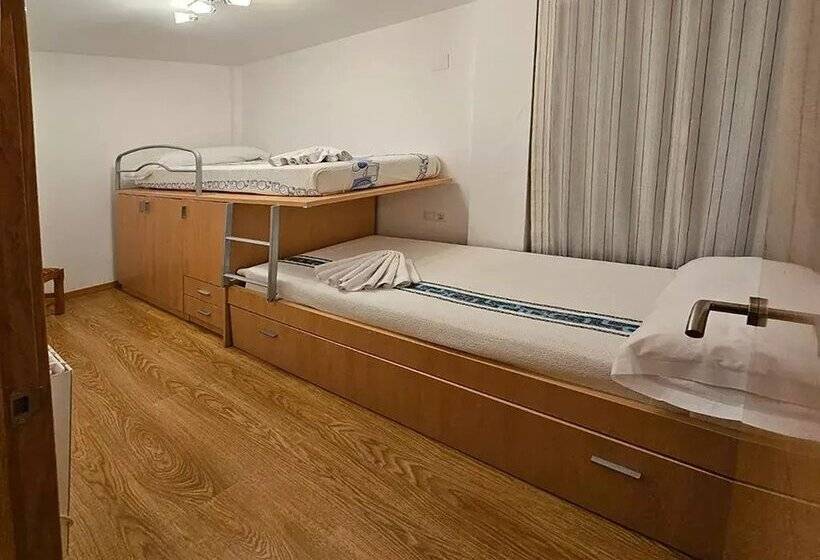 Apartamentos Canfranc Pueblo 3000