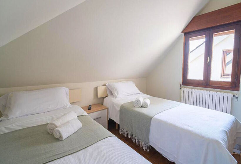 酒店 Alojamientos Valdecilla 3000