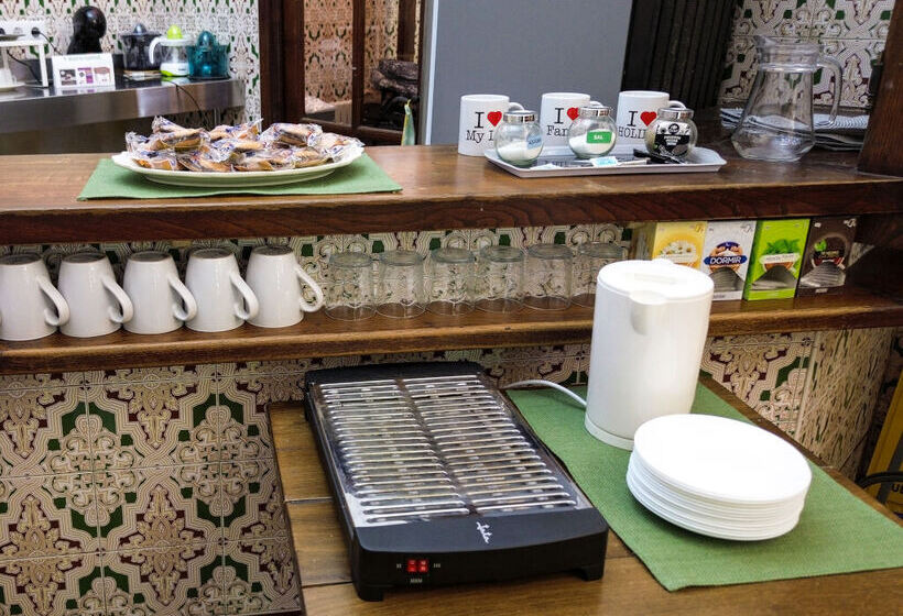 酒店 Alojamientos Valdecilla 3000