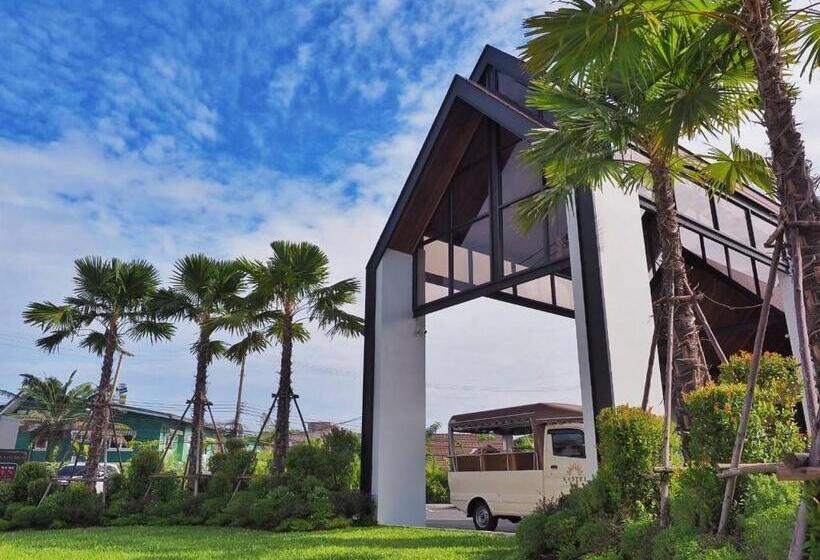 Kastel Pattaya Hotel By Loft Bangkok