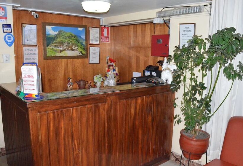 فندق صغير La Joya Imperial