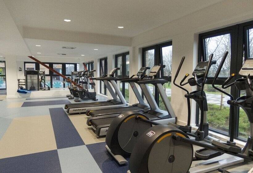 Общежитие Peel Park Quarter Campus Accommodation