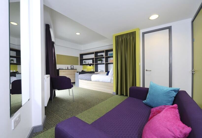 Общежитие Peel Park Quarter Campus Accommodation