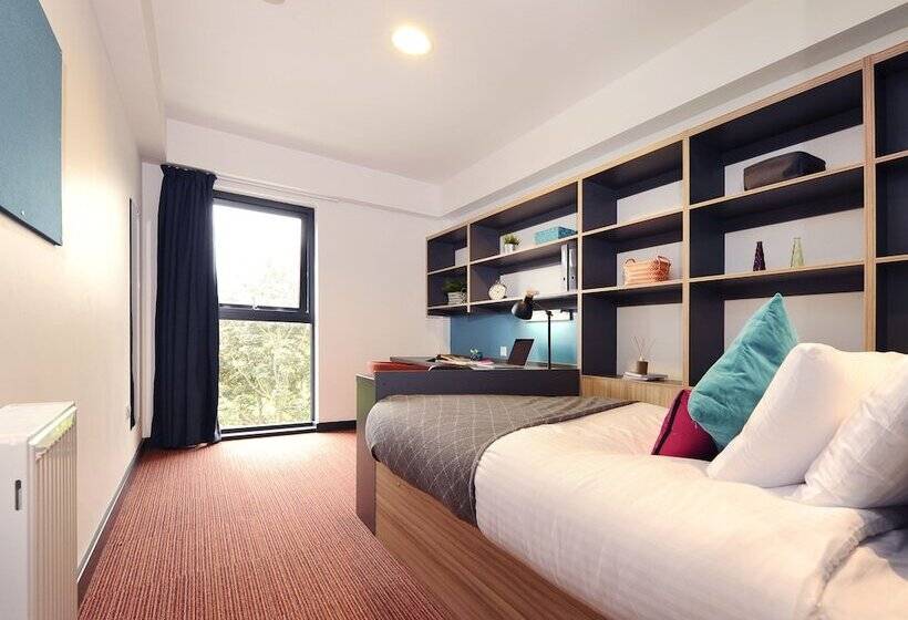 Общежитие Peel Park Quarter Campus Accommodation