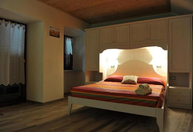 住宿加早餐  Affittacamere Belvedere