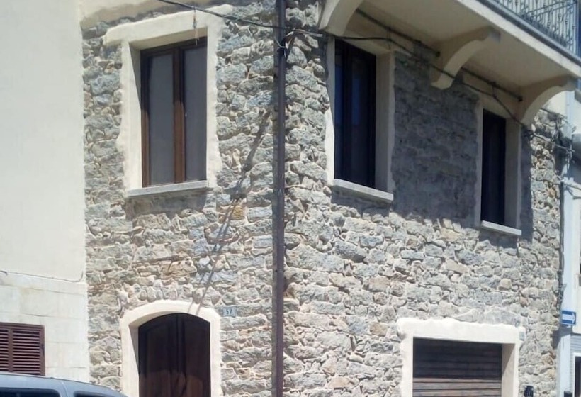 مبيت وإفطار Affitti Brevi Mamoiada Centro