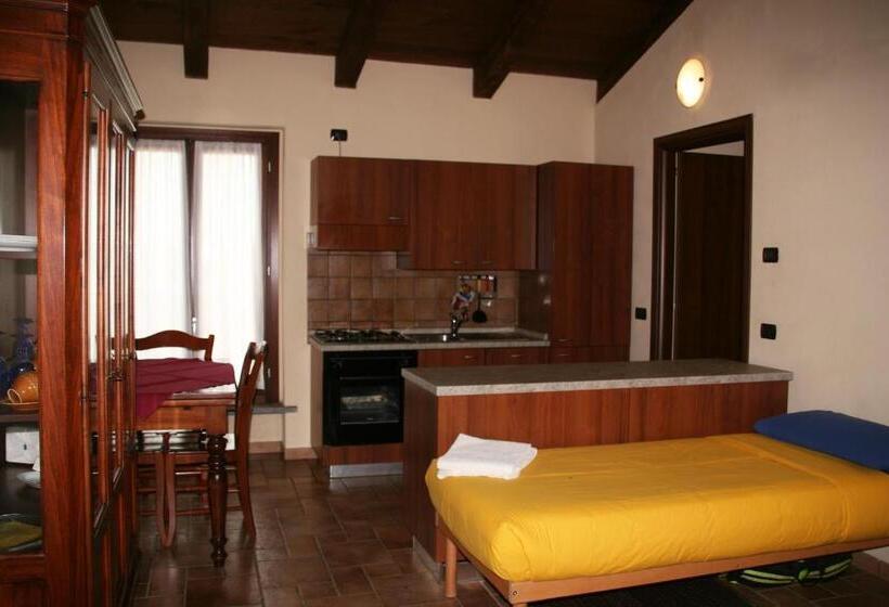 住宿加早餐  Agriturismo Cascina La Palazzina