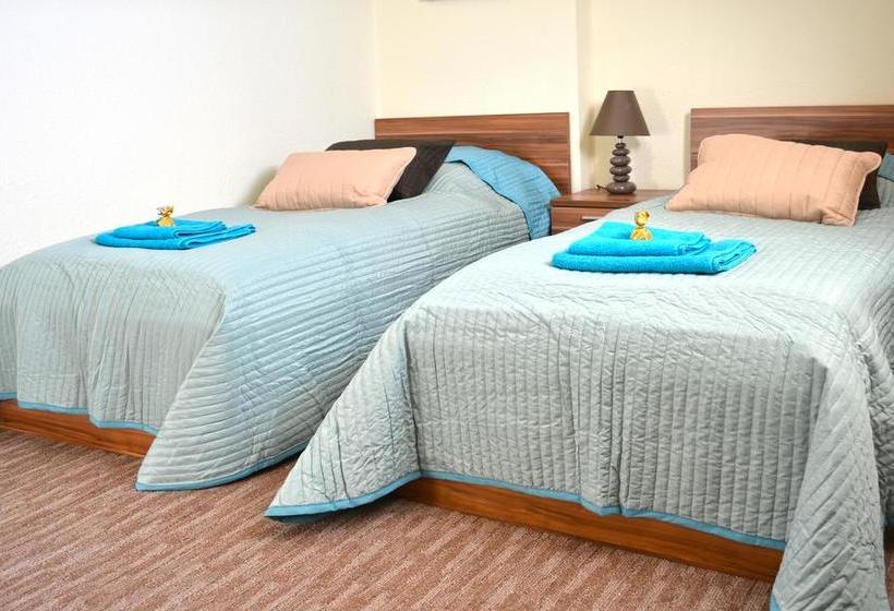 مبيت وإفطار Airport Glossel Panzió