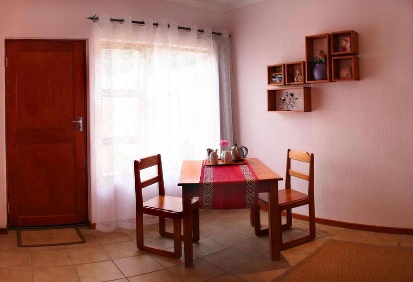 צימר Avenues Guesthouse