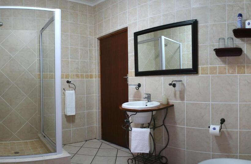 ベッドアンドブレックファースト Avenues Guesthouse