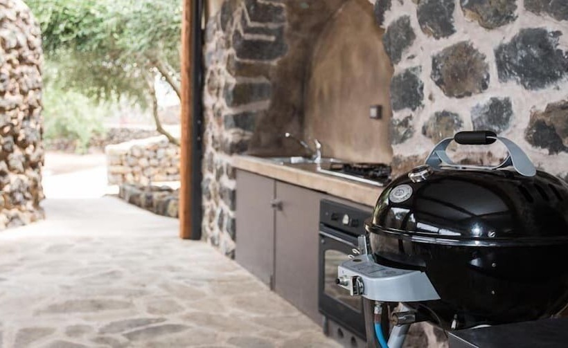 مبيت وإفطار Dammusi Al Qubba Wellness & Resort