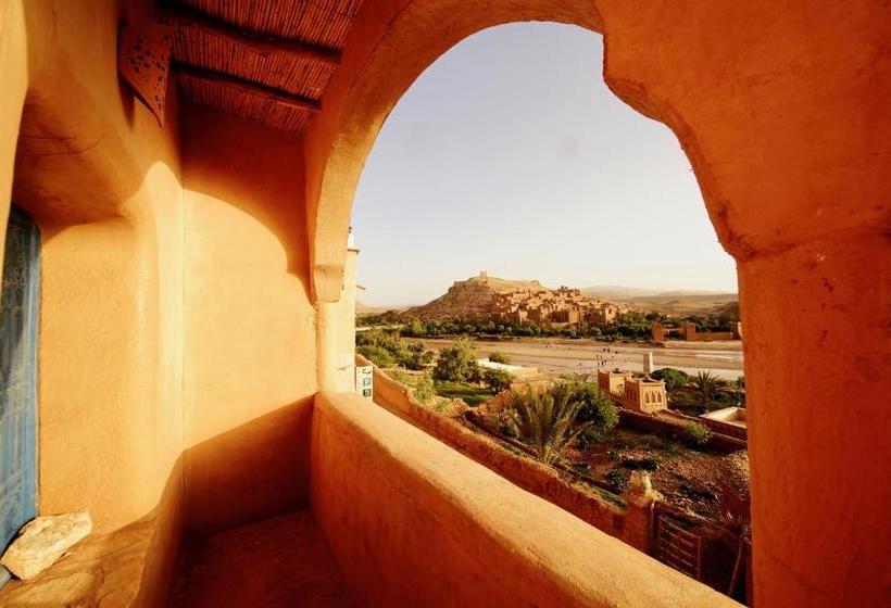 تختخواب و صبحانه Dar Mouna