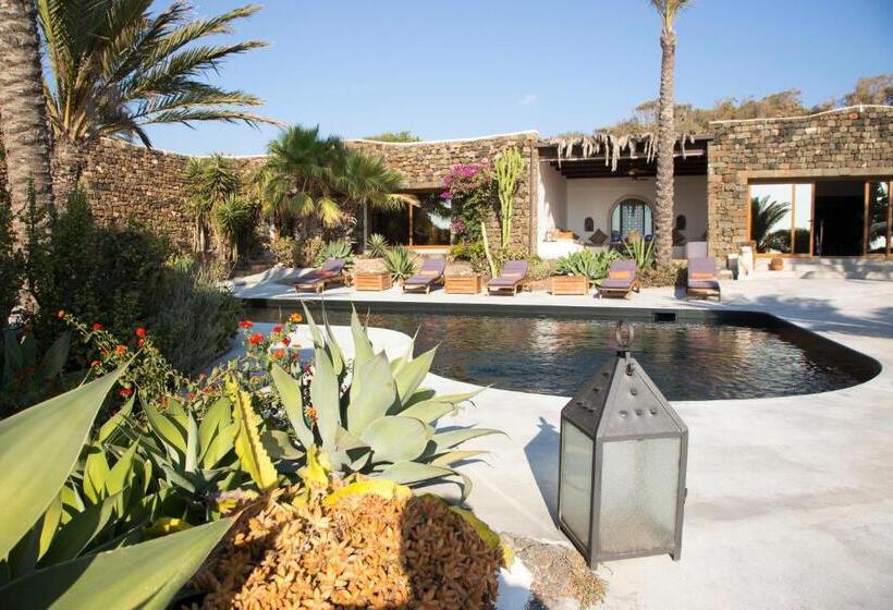 민박 Don Mario Resort Adults Only