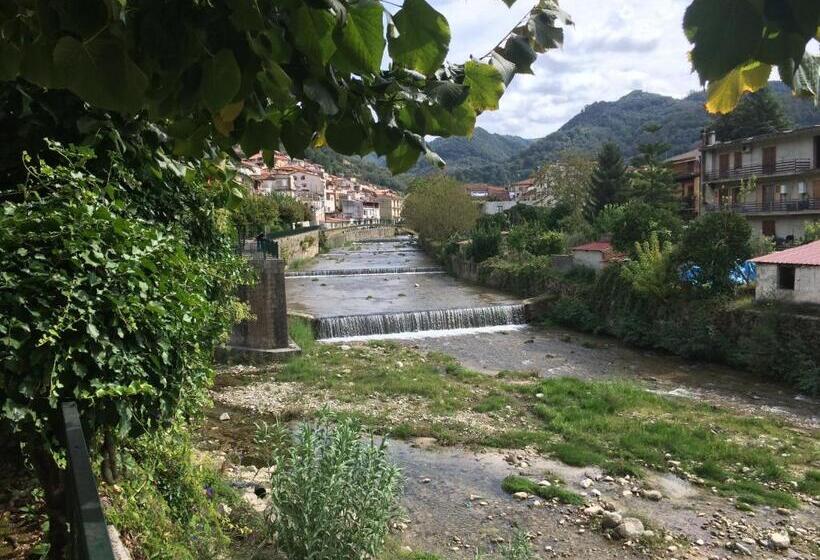 مبيت وإفطار Elpidios Galatro Terme