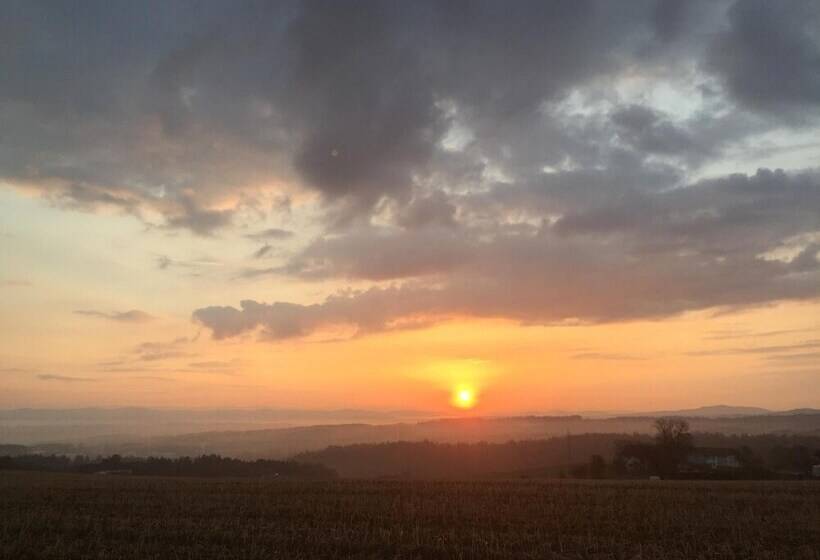 צימר Gasthof Zur Goldenen Sonne