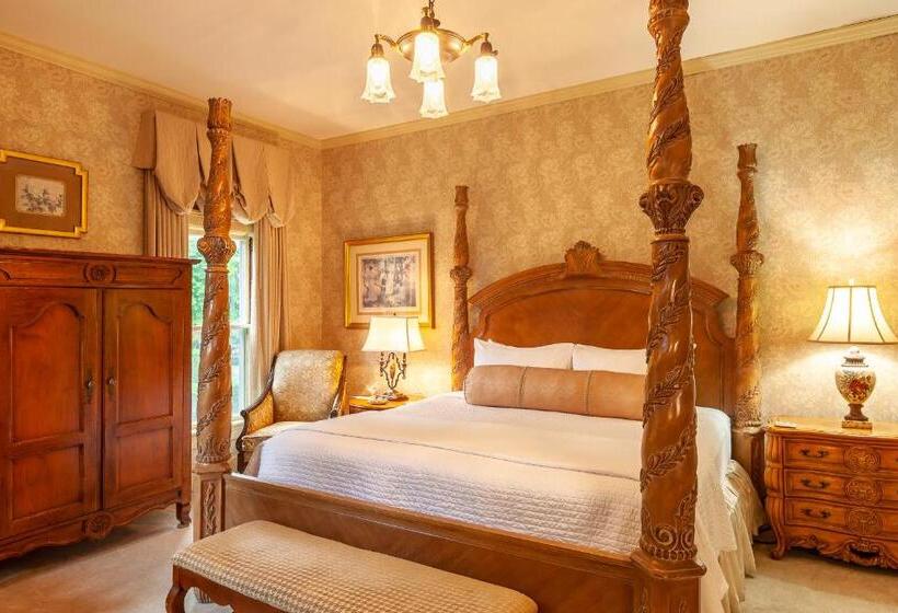 Bed and Breakfast Ivy Lodge