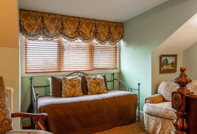 Bed and Breakfast Ivy Lodge