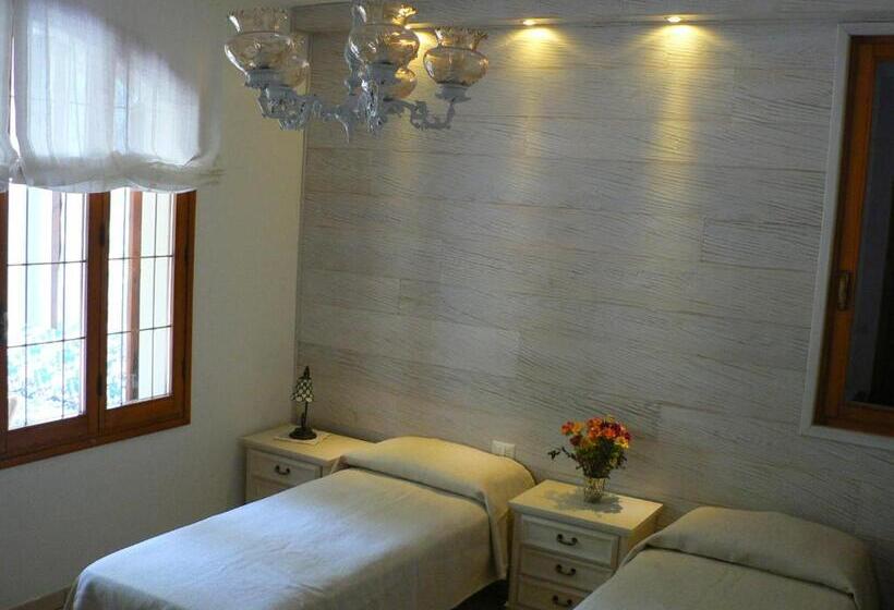 민박 La Quercia E Il Gelso