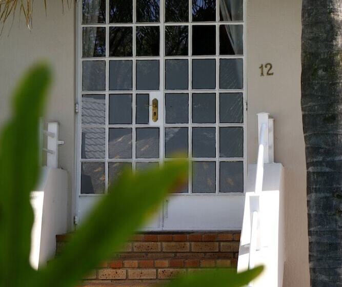 Bed and Breakfast Summerview Guest Lodge