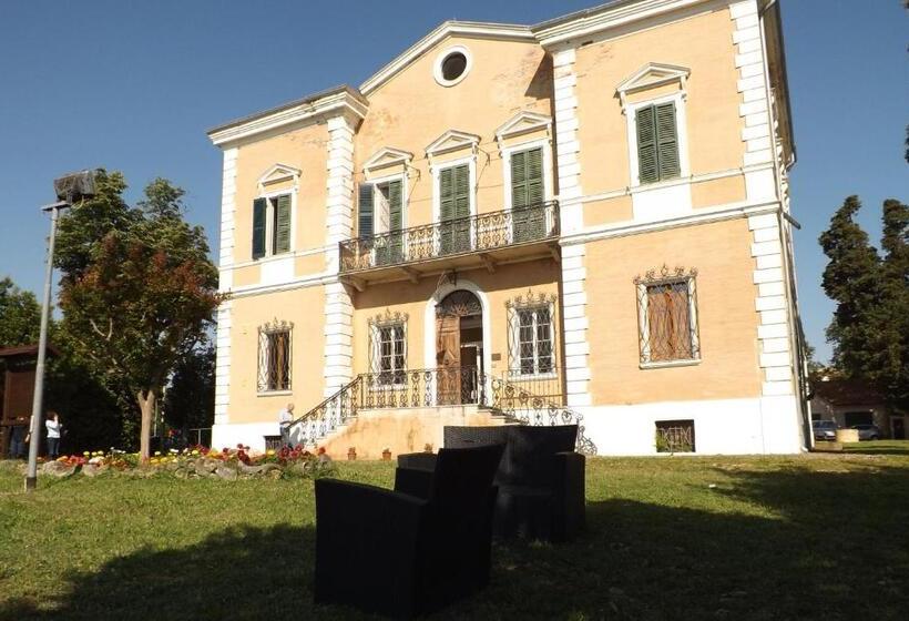 مبيت وإفطار Tenuta Villa Colle Sereno