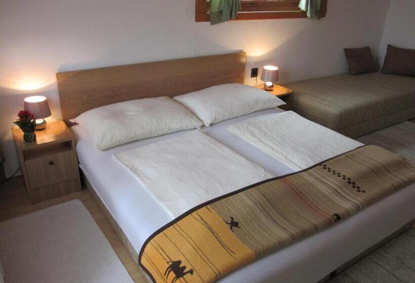 צימר Zsuzsa Panzió