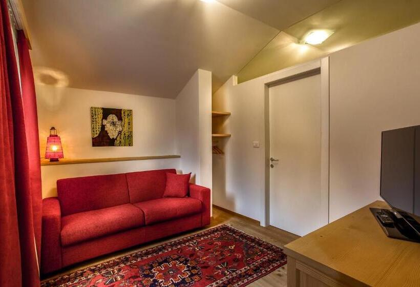 צימר Am Schloss Guest House