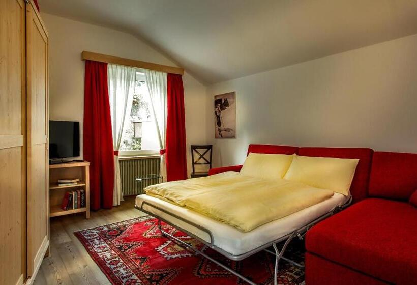 צימר Am Schloss Guest House