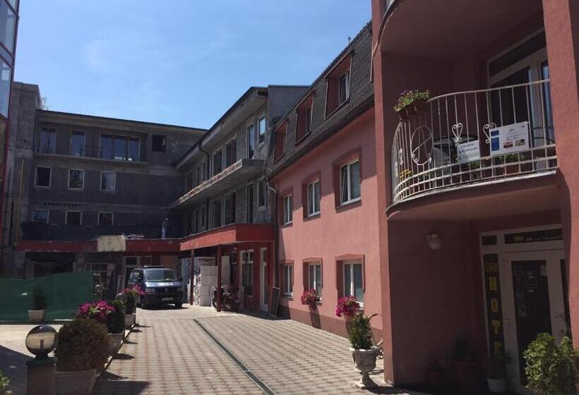 Garni Hotel Anne Mary