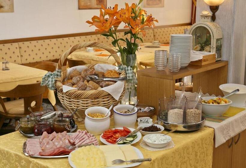 Garni Hotel Tritscherhof