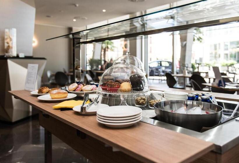 Hesperia Hotel & Residence