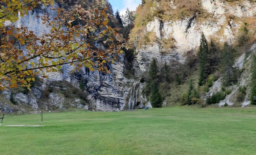 בית מלון כפרי Albergo Chalet Abete Rosso