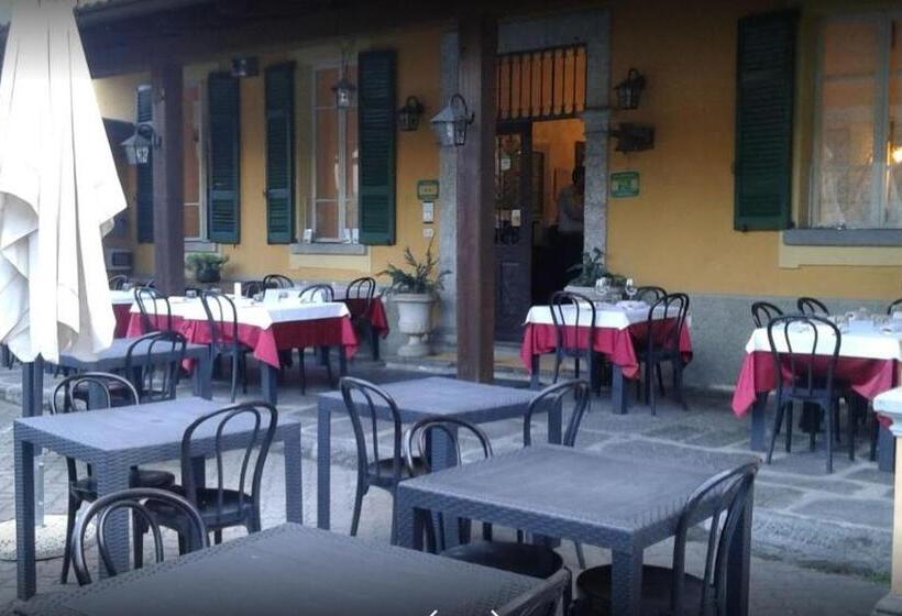 호텔 Albergo Ristorante Coppa