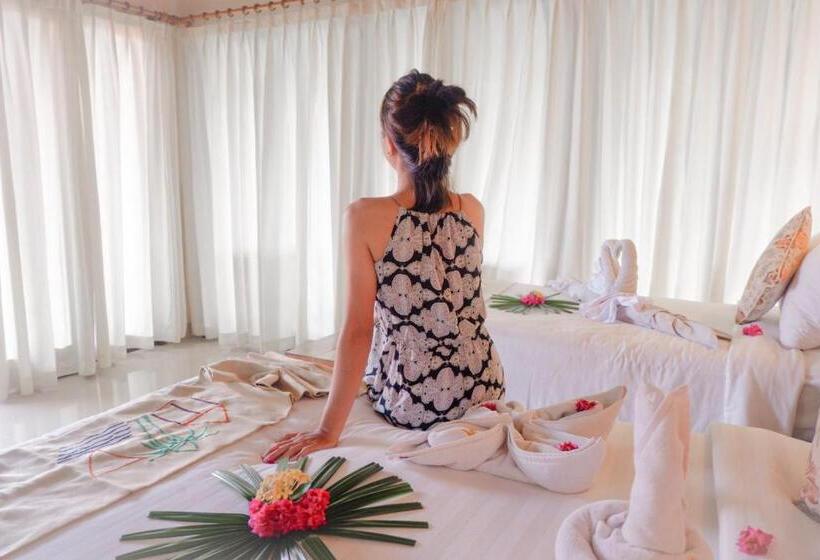 Amed Cafe & Hotel Kebun Wayan