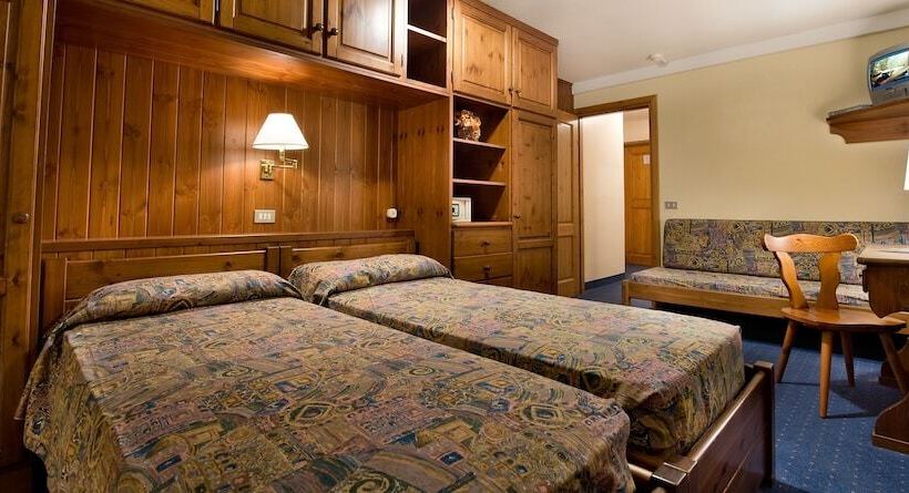 בית מלון כפרי Andossi