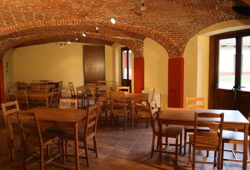 בית מלון כפרי Cascina Govean