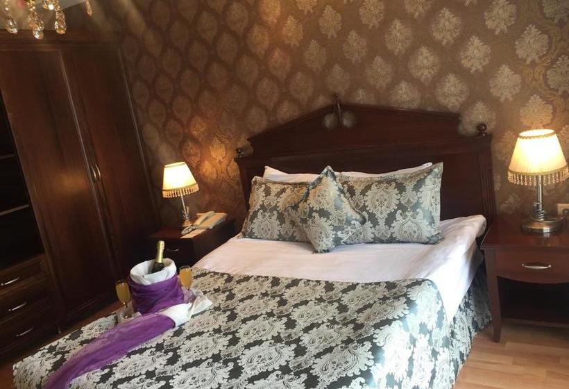 בית מלון כפרי Club Rose Bay