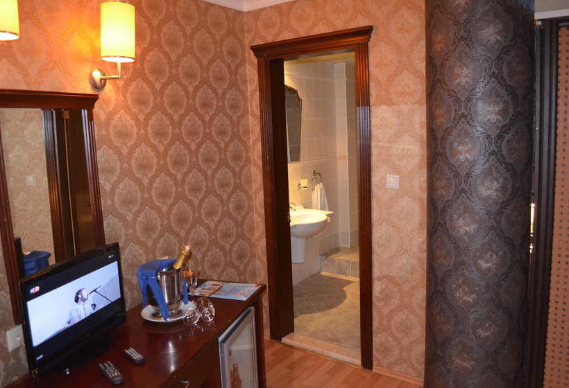 בית מלון כפרי Club Rose Bay