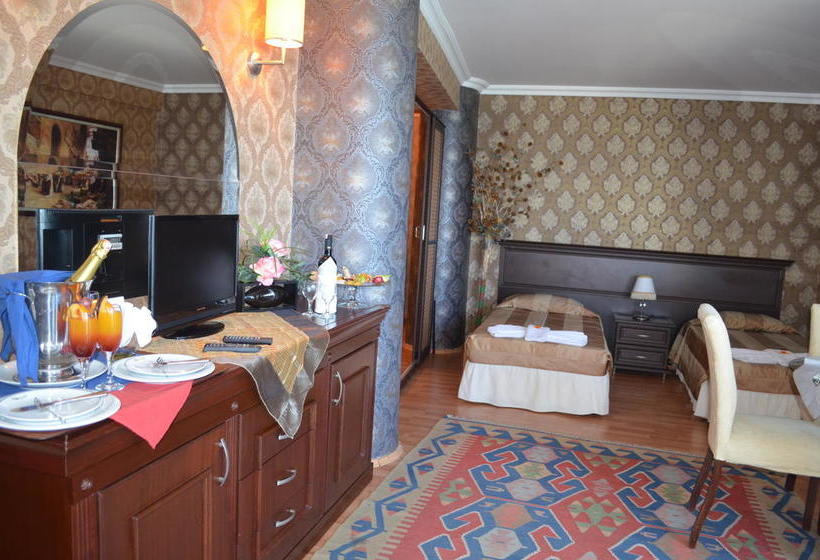 בית מלון כפרי Club Rose Bay