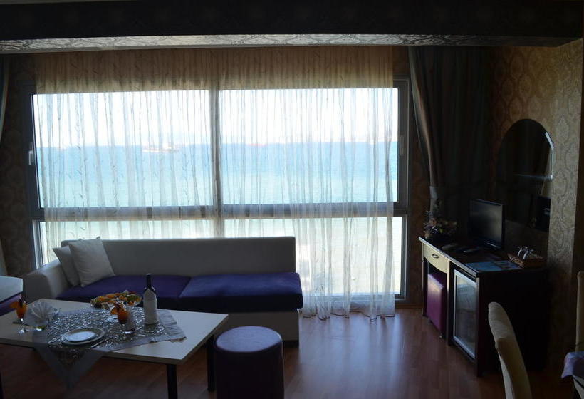 בית מלון כפרי Club Rose Bay