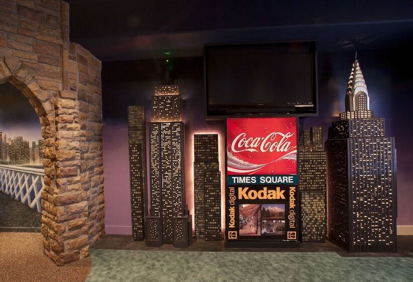 فندق Destinations Inn Theme Rooms