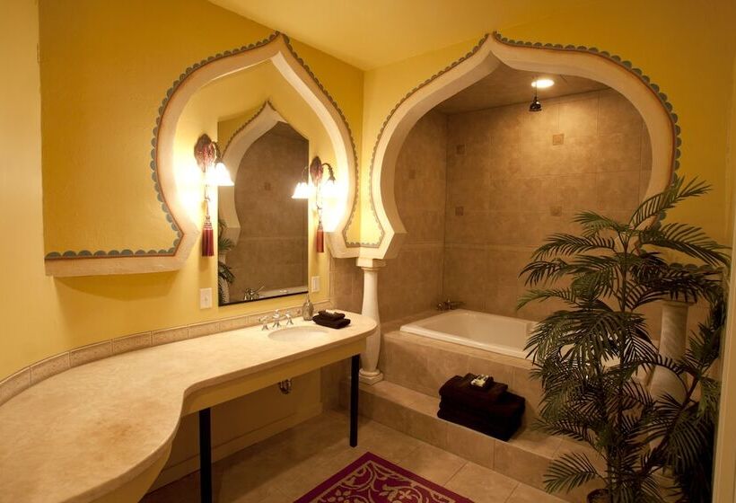 فندق Destinations Inn Theme Rooms