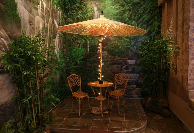 فندق Destinations Inn Theme Rooms